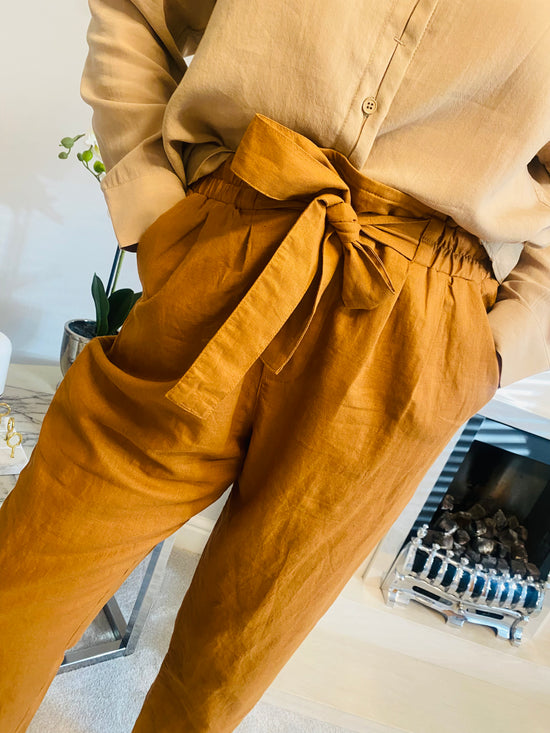 Load image into Gallery viewer, Miss Sparrow Linen Trousers in Tan