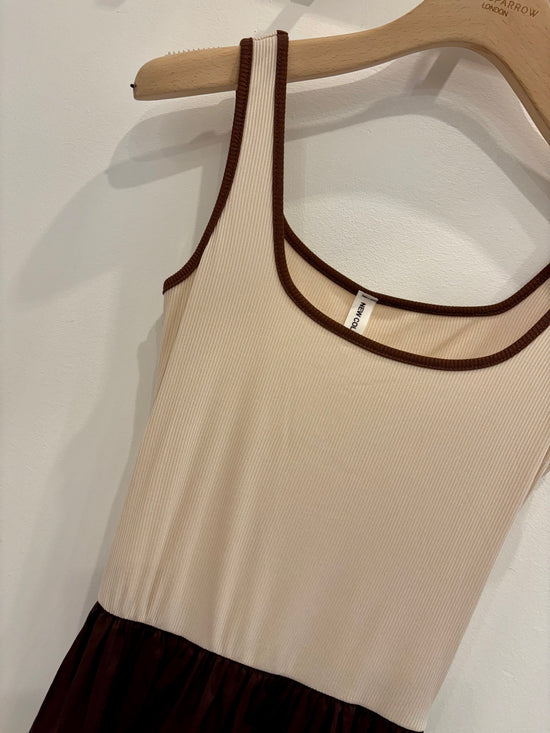 Daphne Dress In Chocolate