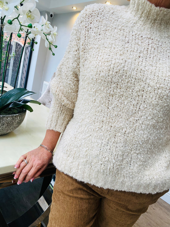 Betsy Boucle Jumper In Ecru