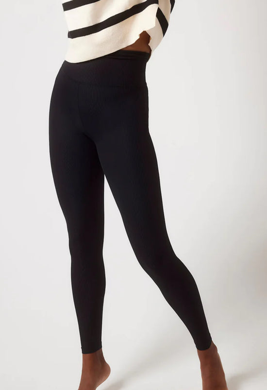 Load image into Gallery viewer, Cosy Ribbed Thermal Leggings In Black